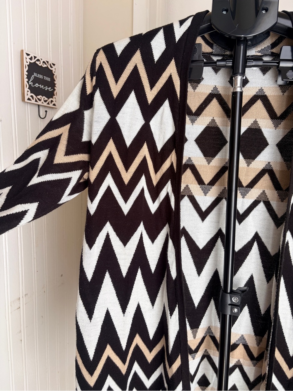 New York & Company Chevron Open-Front Cardigan in Black, White & Beige
